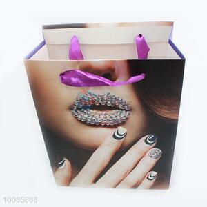 Top Sale Sexy Lady White Cardboard Paper Handbag/Gift Bag