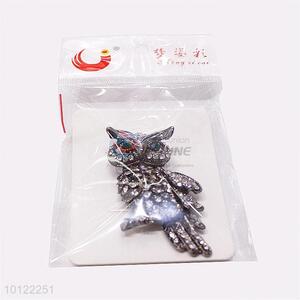 Promotional Owl Shaped Rhinestone Brooch for Garment Decoration