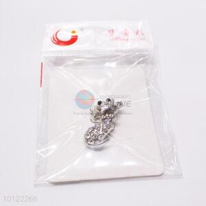 Hot Sale Bling Crystal Brooch in Cat Shape