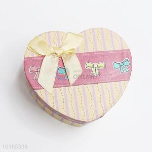 Cheap Price Cosmetic Paper Gift Box Packaging in Heart Shape