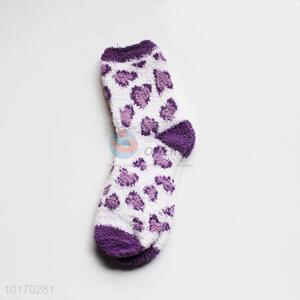 Competitive Price Purple Dots Design Polyester Socks for Keeping Warm