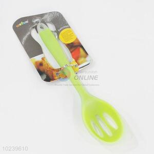 New arrival custom green slicone leakage ladle