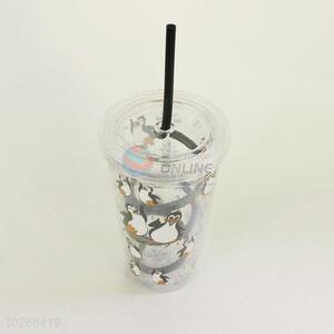 Latest Design Cartoon Penguin Pattern Water Cup Tea Cup Plastic Cup with Black Straw