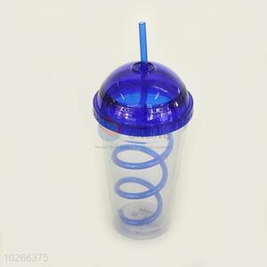 Simple Design Plastic Creative Fruit Juice for Summer Water Bottles Ice Plastic Cup with Blue Crooked Straw