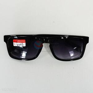 Black Color Simple Design Sunglass