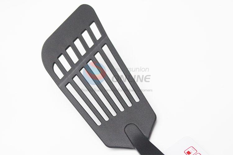 Black Plastic Slotted Leakage Wholesale Price Leakage Shovel