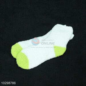 Wholesale Cheap Girls Winter Comfortable Socks