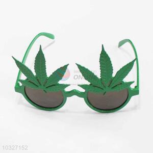 Leaves Shaped Fashion Party Glasses