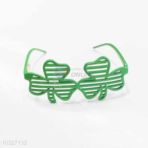 Green Leaf Fashion Party Glasses