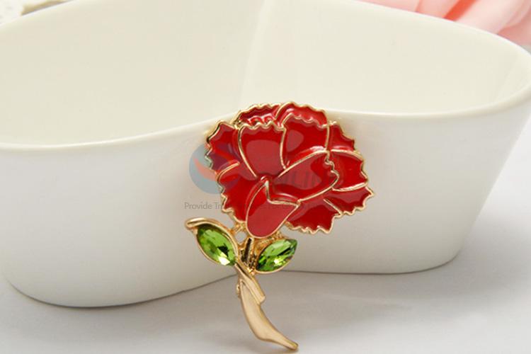 Popular design promotional cheap carnation brooch