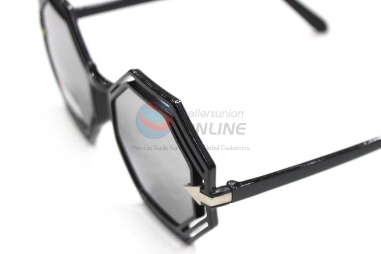 Creative Design Sun Glasses Fashion Eye Glasses