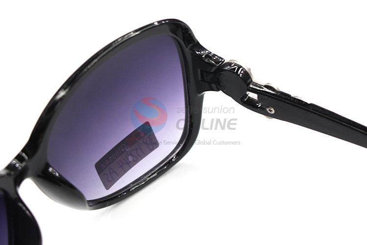 Simple Design Sun Glasses Fashion Sunglasses