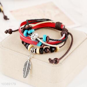 Fashion Leather Bracelet With Leaf Shape Pendant