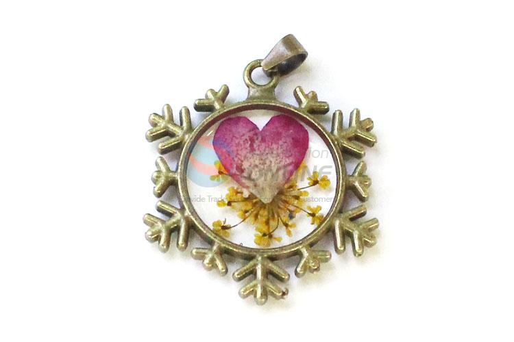 Retro Design Bronze Real Flower Pendant