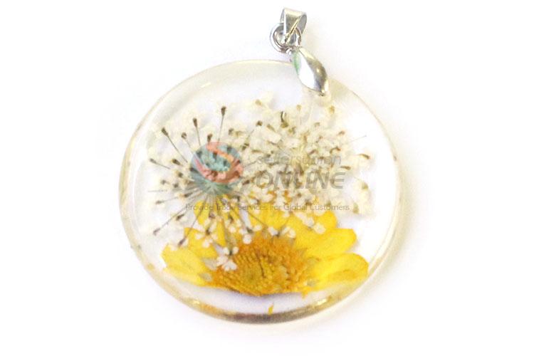 Fashion Design Round Real Flower Pendant With Gold Chain