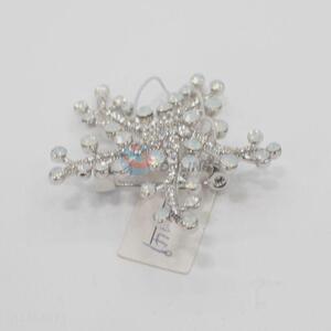 Newest design low price brooch