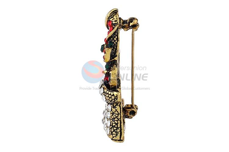 Factory supply Christams boot shape alloy brooch