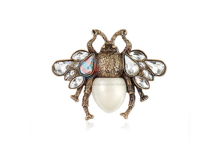 Factory sales bee shape alloy brooch