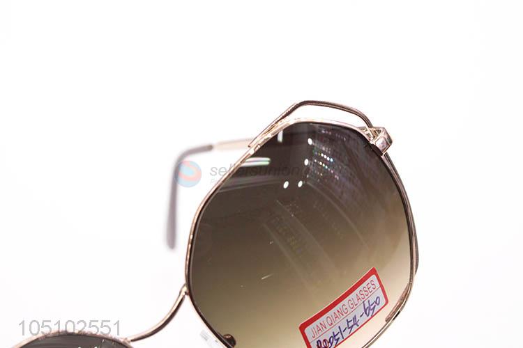 High Quality Classic Sun Glasses Travelling Sunglasses