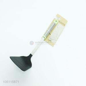 Wholesale low price kitchenware nylon pancake shovel