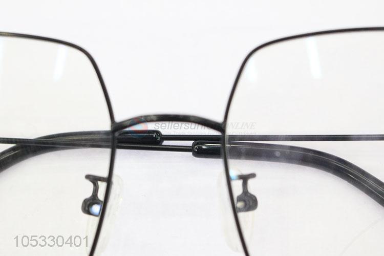 Creative Design Black Color Alloy Frame Myopia Glasses