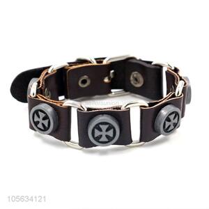 Bottom price handmade retro genuine leather cross bracelet for men