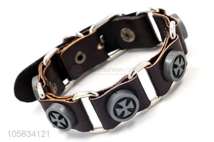 Bottom price handmade retro genuine leather cross bracelet for men