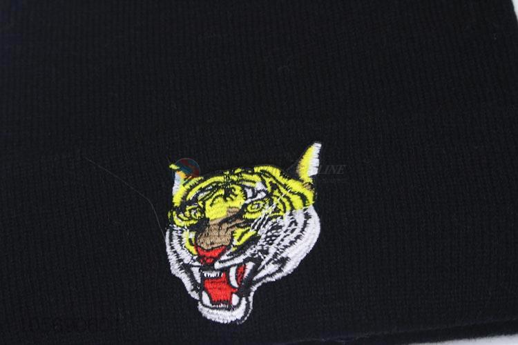 Modern Style Winter Warm Knitting Hat with Embroidery Tiger