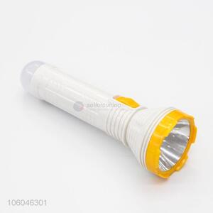 Hot selling dry battery flashlight plastic led flashlights