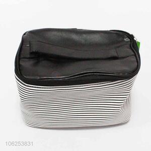 High Quality Cosmetic Bag With Handle