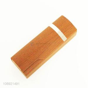 Delicate Design Plastic Glasses Box Glasses Case