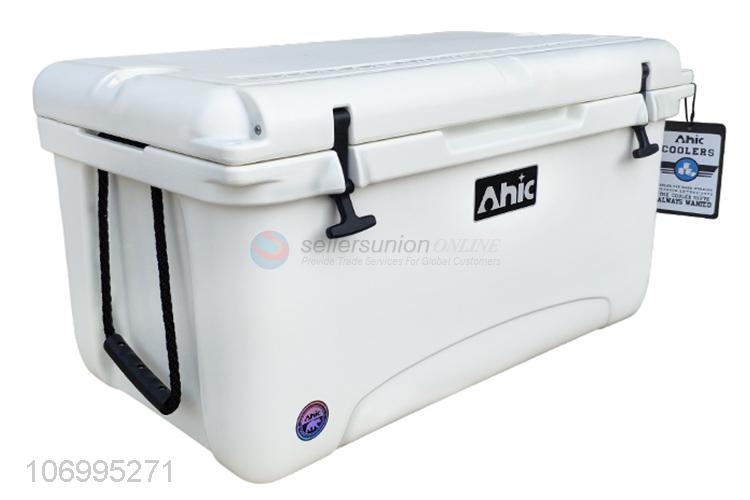 China OEM 65L food grade enviromental material insulated box cooler box