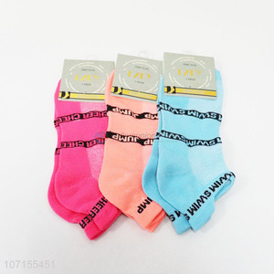 Hot Selling Colorful Ankle Sock Ladies Socks