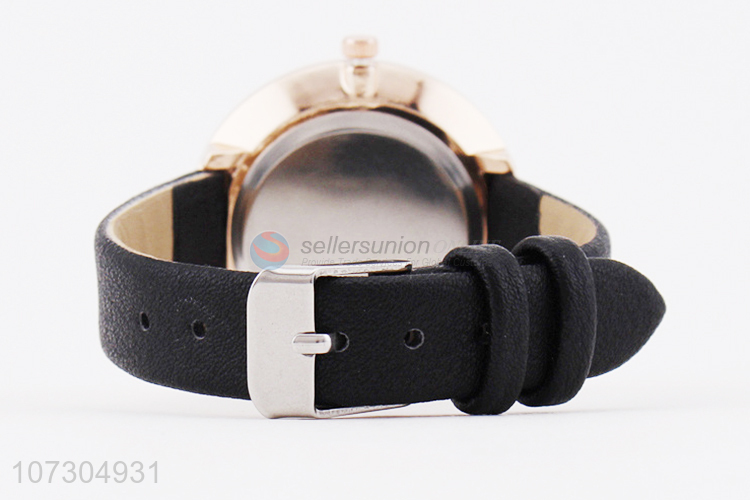 New Style PU Watchband Watches Ladies Wristwatch