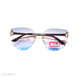 Latest arrival ladies gradient sunglasses uv 400 frameless eyeglasses