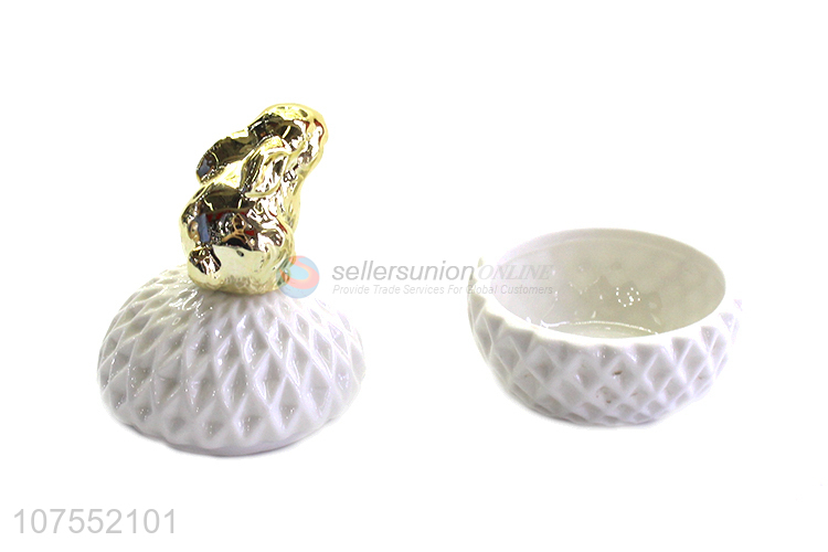 New Product White Ceramic Storage Jar With Gold Frog Decoration Lid