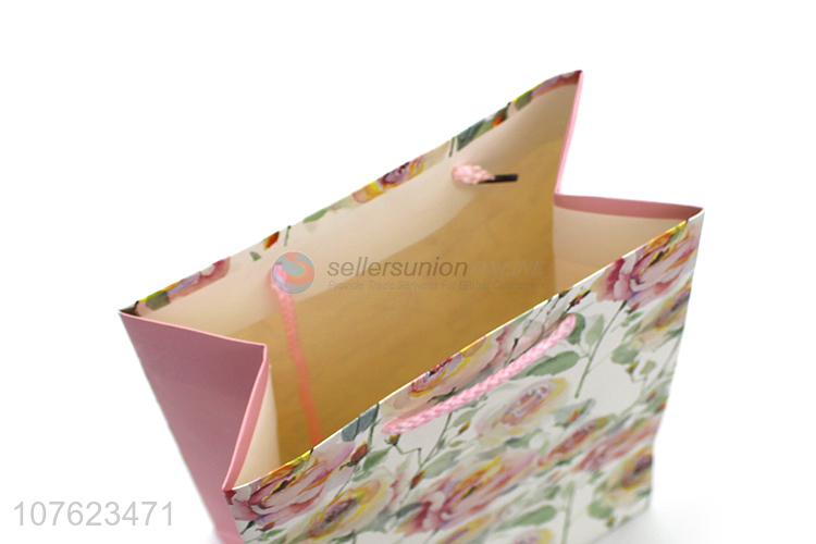 Good Sale Flower Pattern Paper Gift Bag Colorful Present Bag