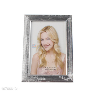 Hot selling simulation metal pendulum table decoration plastic photo frame