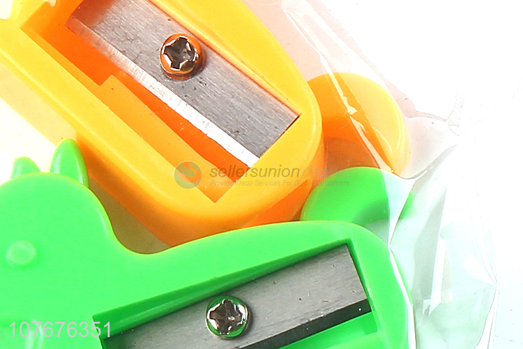Premium quality student stationery fox shape plastic pencil sharpener