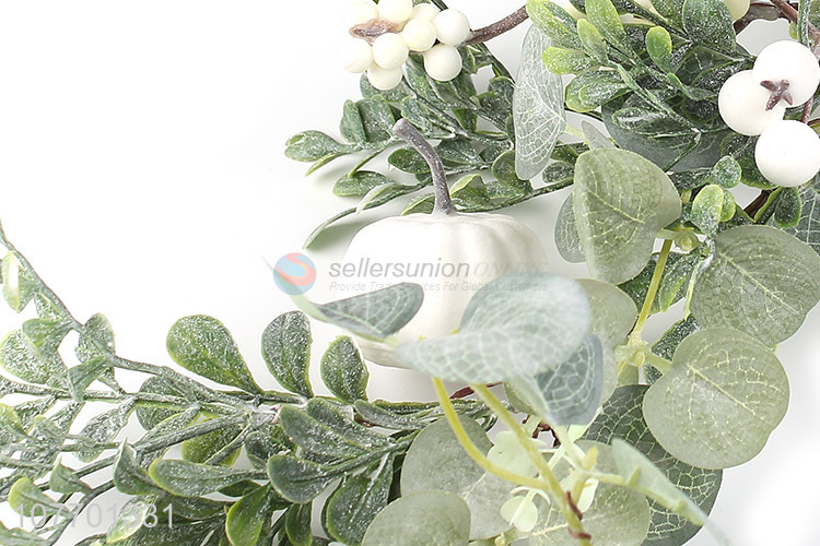 Hot selling Xmas decoration long vine with pinecone and white brerry