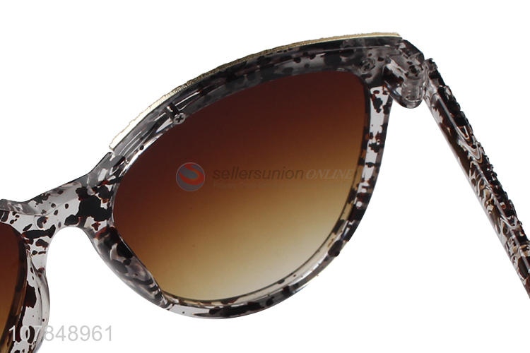 New Arrival Fashion Cat Eye Glasses Best Ladies Eyewear