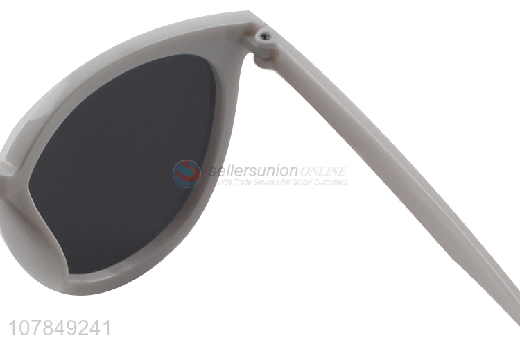 Newest White Frame Sunglasses Fashion Cat Eye Glasses