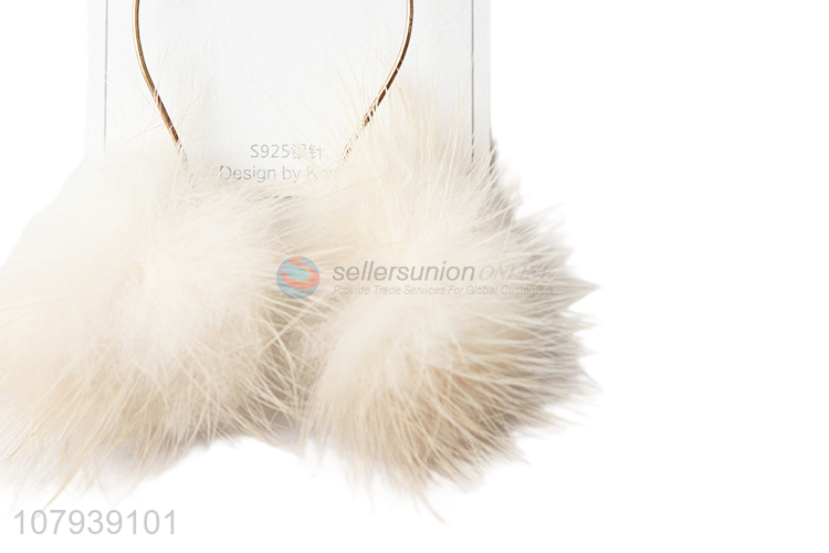 Factory price new arrival women metal fuzzy ball pendant stud earrings