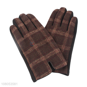 High quality fashion plaid gloves winter fleece lined gloves for women