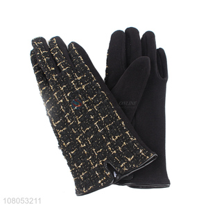 Yiwu direct sale black fashion gloves ladies outdoor gloves