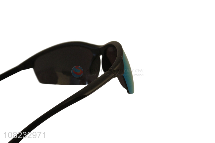 Yiwu wholesale creative polarized sunglasses for women