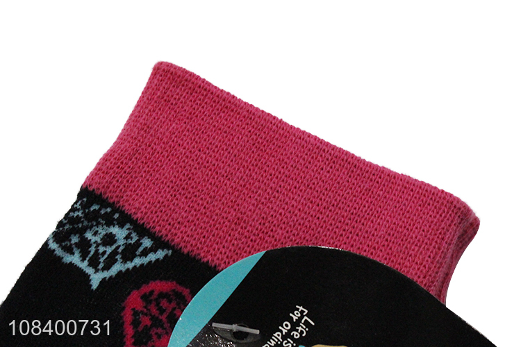 Yiwu wholesale heart pattern fashion cotton socks crew socks