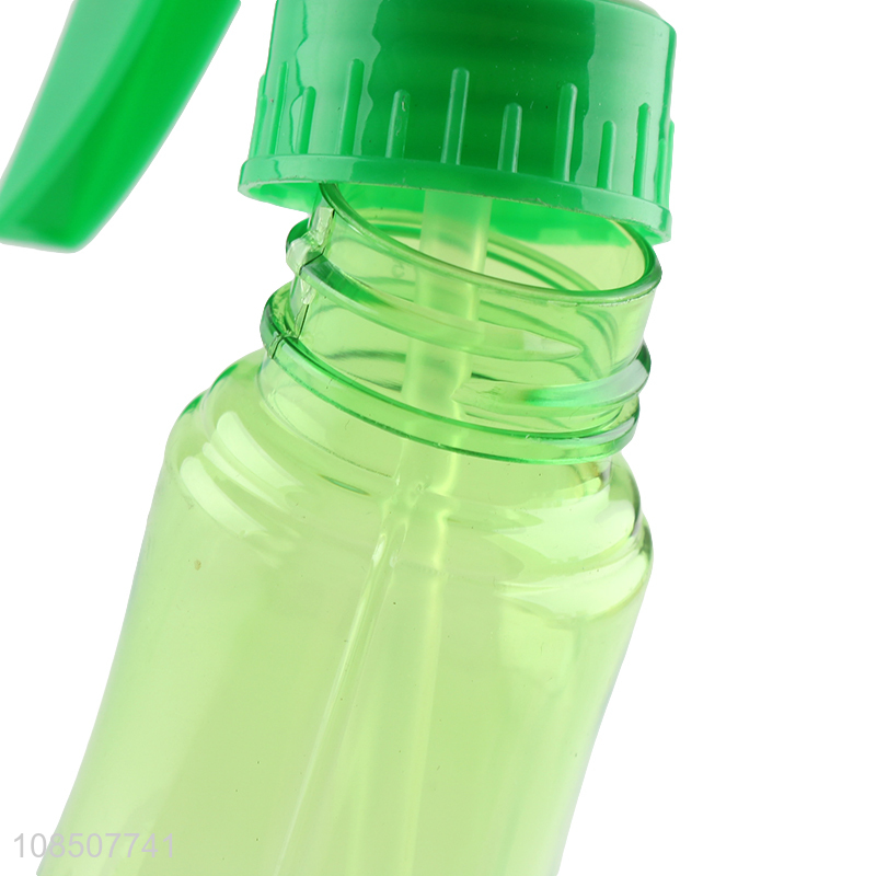 Yiwu market plastic handheld watering garden spray bottle