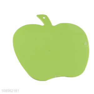 Wholesale apple shaped flexible pp cutting board for kitchen