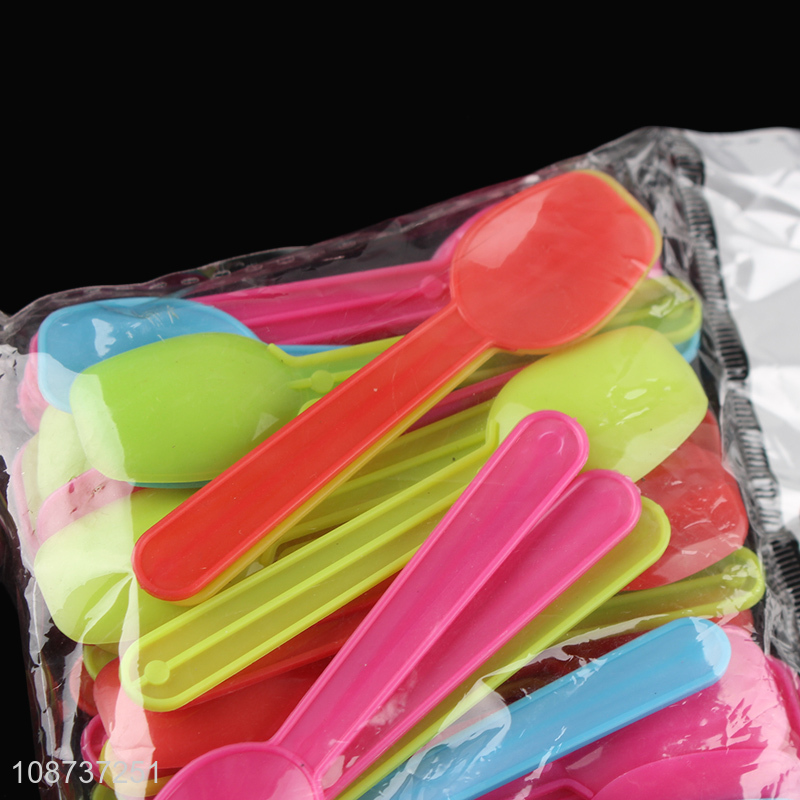 Online wholesale 50 pieces mini plastic spoons disposable tasting spoon set